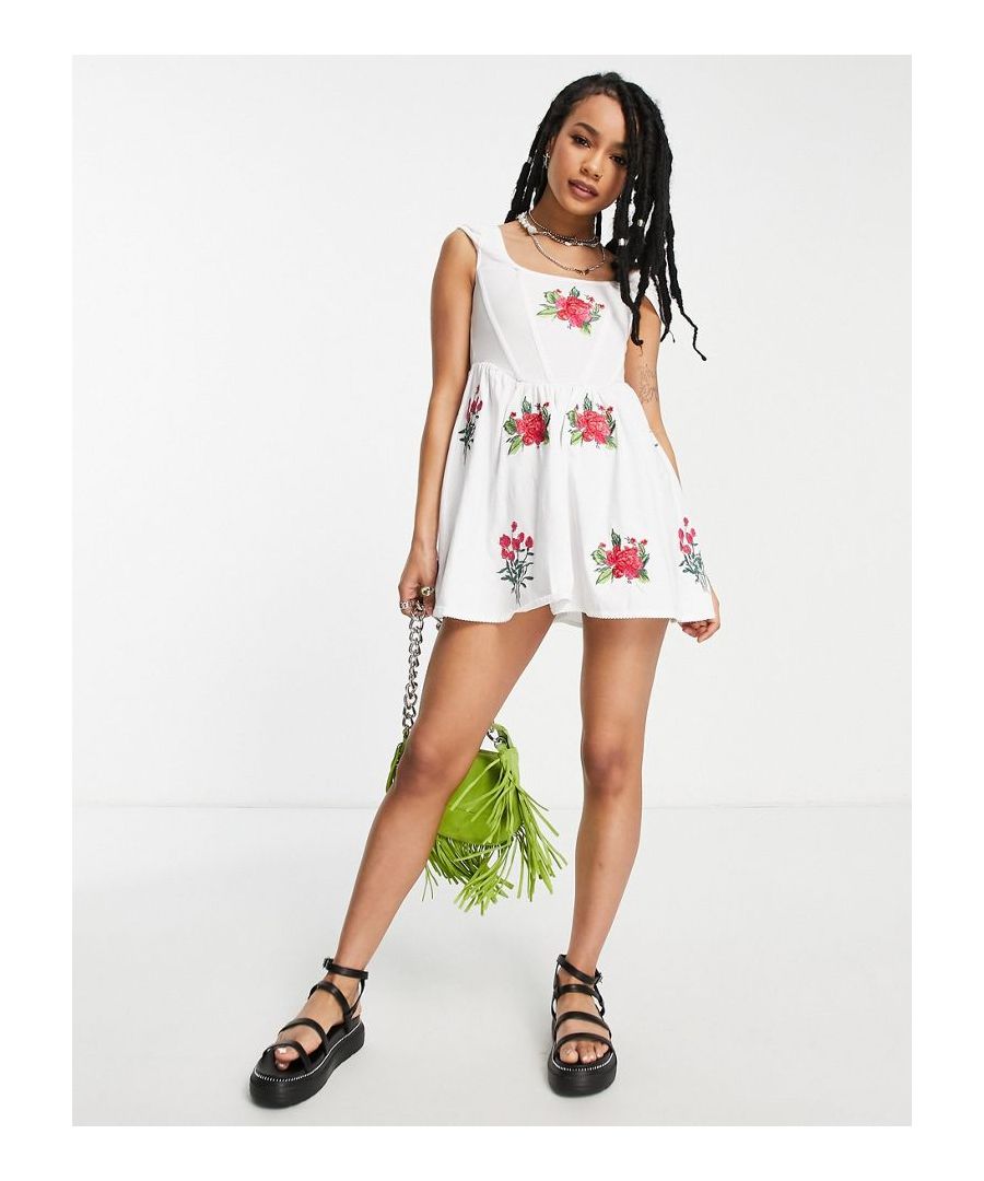 Petite dress by ASOS Petite Daywear dressing done right Scoop neck All-over embroidery Sleeveless style Regular fit  Sold By: Asos