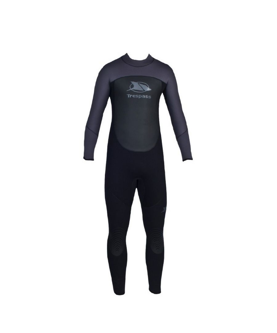 5mm full wetsuit. Tonal Trespass print. Internal key stash. Rear self zip closure. 100% Neoprene laminated with Double Nylon.