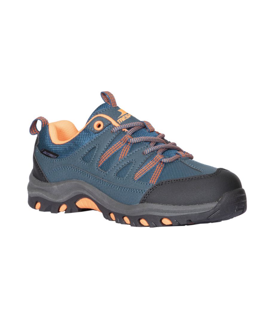 Walking Low Cut Waterproof & Breathable Membrane. Gussetted Tongue. Protective and Durable Toe and Heel Guard. Ankle Supportive Cushioned Collar and Tongue. Cushioned and Moulded Footbed. Durable Traction Outsole.