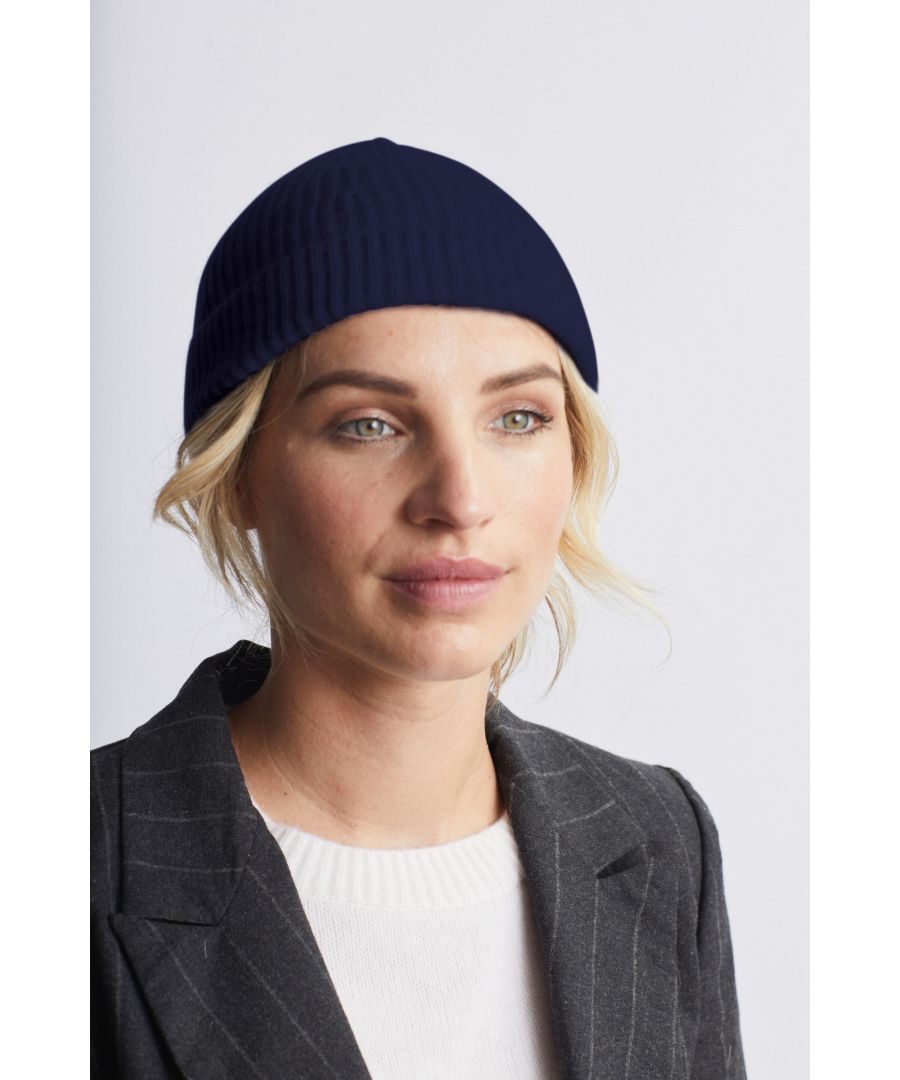 Designed from 100% sustainable cashmere, this beanie hat has a ribbed hem finish in a choice of stylish shades