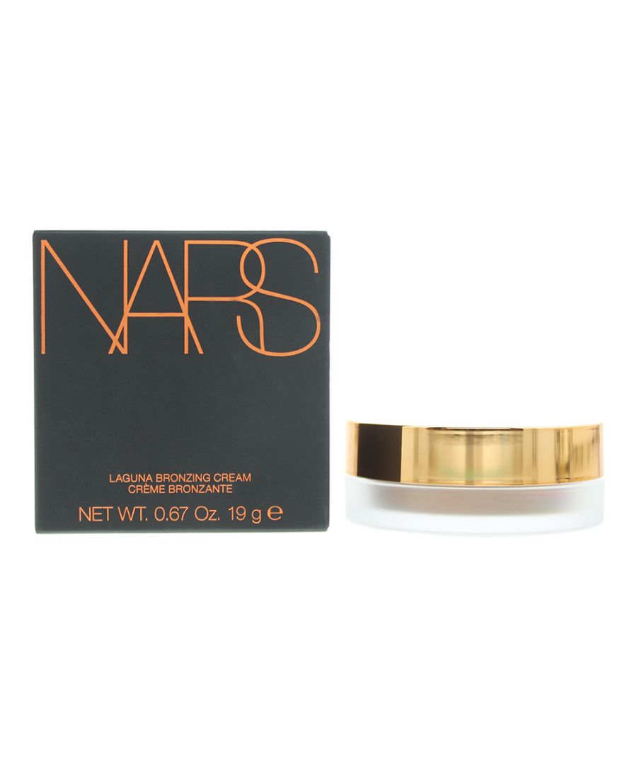 NARS Original Bronzing decadently creamy formula inspired by bestselling Laguna. Silky texture seamlessly glides onto skin, delivering long-lasting, second-skin warmth with a natural finish. Scented with Monoï de Tahiti Oil, also locks in moisture, firms, and tones complexion.