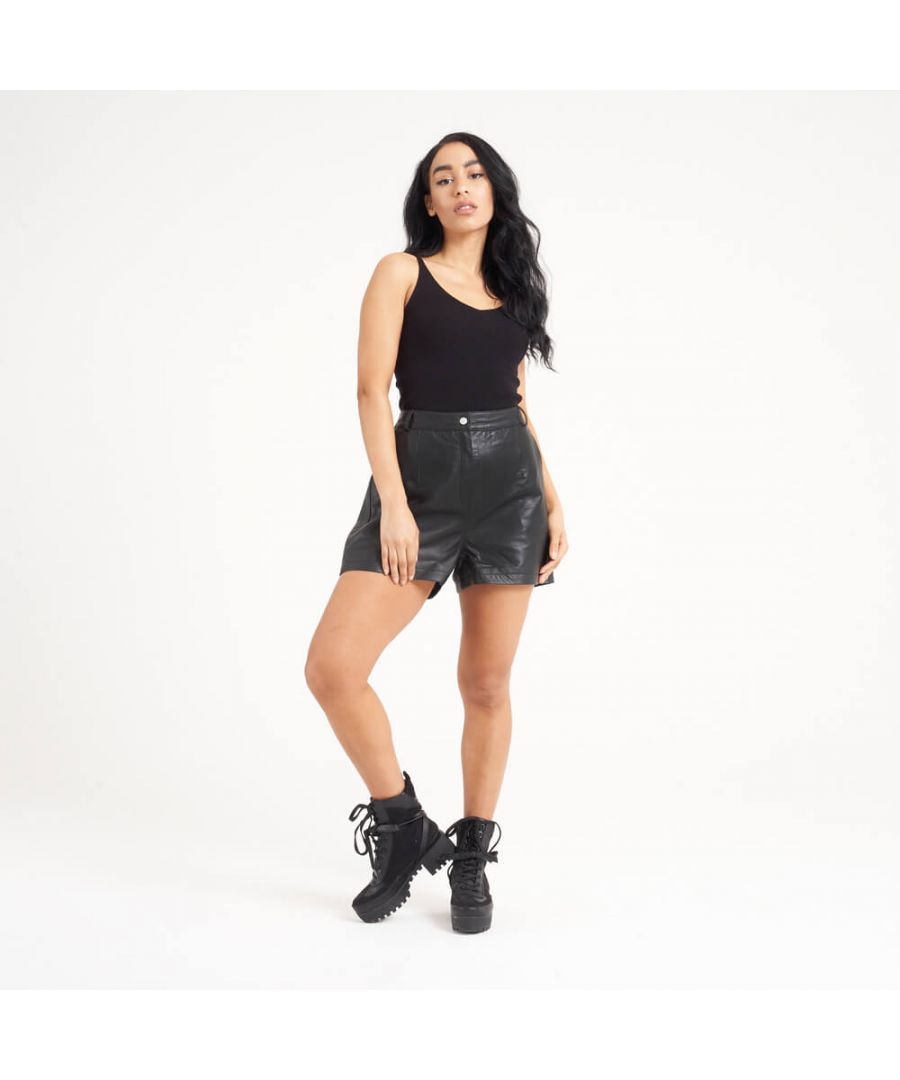 Classic and simple, these real leather shorts from Barneys Originals add a playful twist to any outfit. Easy to style and timeless in their design, these sheep leather shorts are perfect for layering with tights or daring to go bare-legged. Made to last, these leather shorts are sure to become your new favourites.