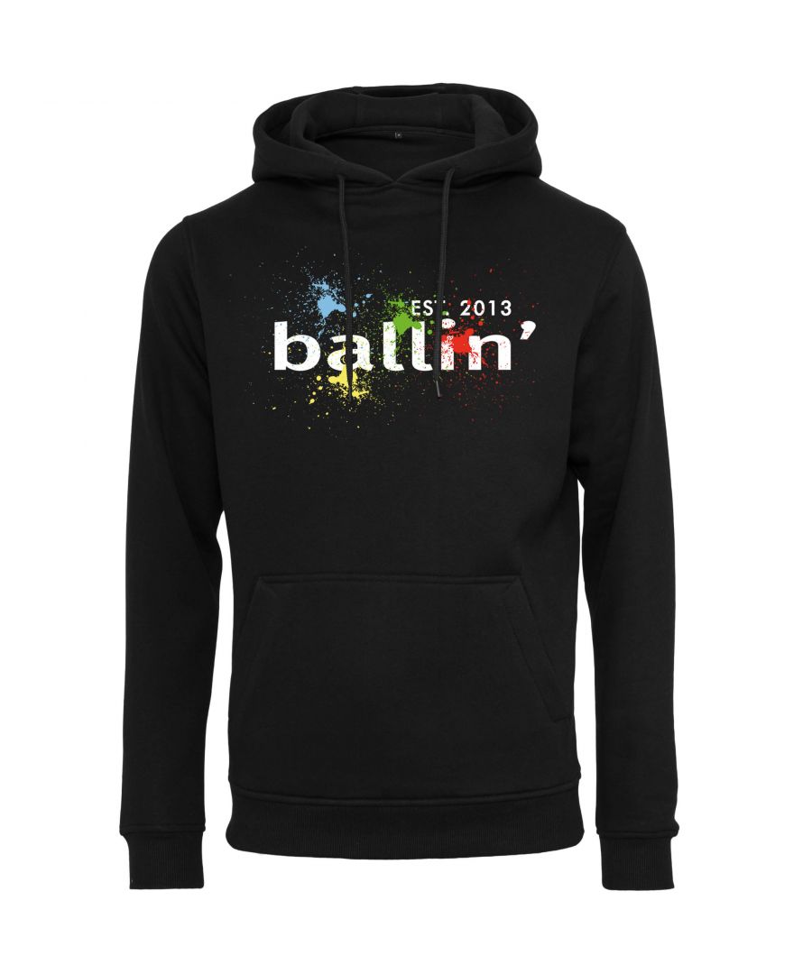 Heren hoodie van het merk Ballin Est. 2013. Deze hoodie van Ballin Est. 2013 is gemaakt van katoen en polyester, en heeft regular fit. Het zachte katoen en polyester zorgt voor een heerlijk draagcomfort.  Modelnaam: Paint Splatter HoodieCategorie: heren hoodieMaterialen: katoen en polyesterKleur: zwart