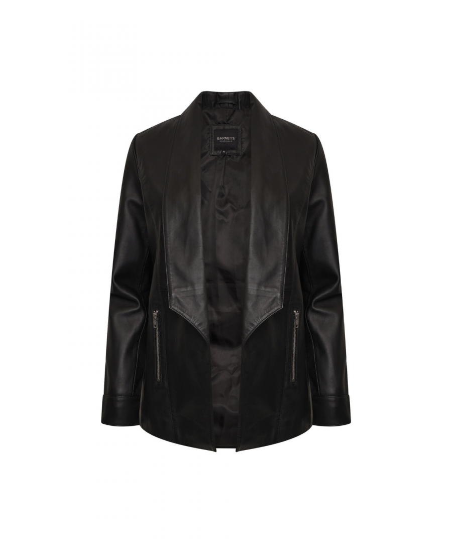 Made from super soft real leather, this relaxed fit waterfall blazer is easy to shrug on and style with almost anything in your wardrobe. This garment is perfect for transitioning from the boardroom to after work drinks.