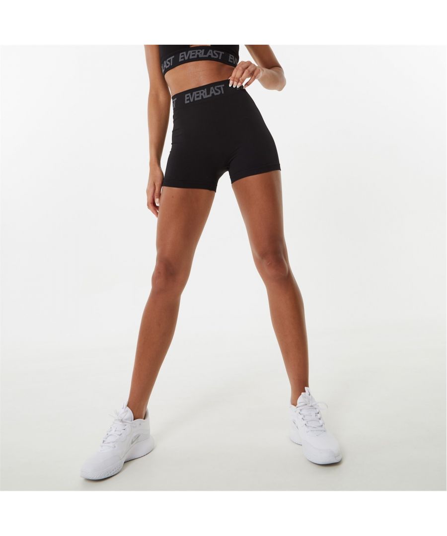 If you're looking to change the sportswear game then these Everlast 3 inch shorts are the perfect piece. Designed with signature branding at waistband for a bold approach to athleisure.