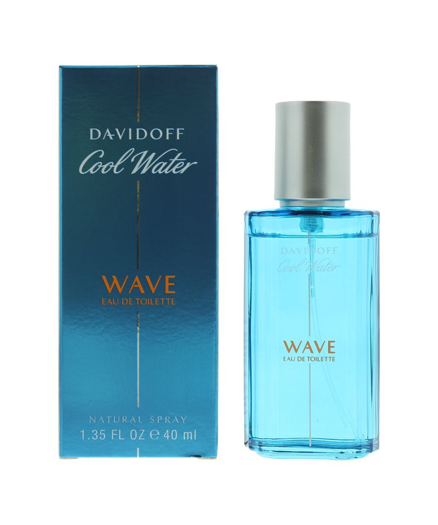 Cool Water Wave by Davidoff is a Woody Aquatic fragrance for men. Cool Water Wave was launched in 2017. Top notes are Sea Notes, Grapefruit and Sichuan Pepper; middle notes are Juniper and Birch Leaf; base notes are Sandalwood and Patchouli.