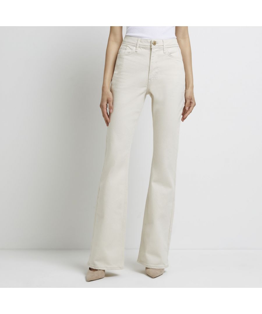 > Brand: River Island> Department: Women> Colour: Ecru> Type: Jeans> Style: Flared> Size Type: Regular> Material Composition: 99% Cotton 1% Cupro> Material: Cotton Blend> Fit: Slim> Pattern: No Pattern> Occasion: Casual> Season: SS22> Closure: Button> Rise: High (Greater than 10.5 in)> Pocket Type: 5-Pocket Design