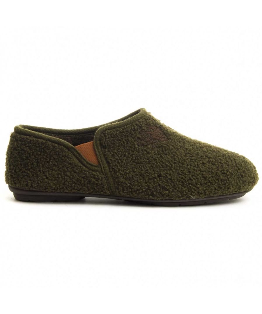Comfortable closed house shoe for men. Everything that has this shoe is for your total comfort. Wide and comfortable moor for resting your feet with side rubber for better fit and fit. Perfect for the cold since his inner lining of soft hair will keep your foot warm. The entire padded plant that cushions and reduces the impact. Removable template that facilitates the adaptability of others. Made 100% in Spain that gives you that added value of quality. Anti-slip rubber floor with feature of being manufactured by vulcanized process. The vulcanized provides greater flexibility that translates into a much healthier and comfortable walk. But not only that, but also considerably increases the useful life of the product since the sole is totally sealed with the shoe, so they will look like new for much longer. Sewing doubly reinforced for durability.