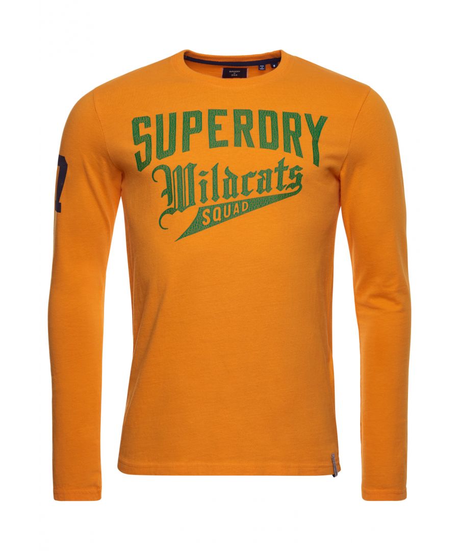 The Collegiate Graphic Long Sleeve Top. Featuring bold Superdry colours and graphics on the chest. Finished off with Superdry's signature tab on the hem. Perfect for styling with jeans and trainers for that relaxed, collegiate-inspired vibe.Slim fit – designed to fit closer to the body for a more tailored lookCrew neck Logo tab Printed Superdry graphics