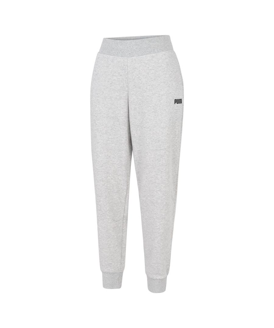 Designed for comfort, as you'd expect, these full-length sweatpants are going to fast become your go-to weekend wear – or weekday, if you're working from home. Taken from our Essentials Collection, they have plenty of room to move around, making them equally good for hanging out at home as they are for running errands on a Saturday.
