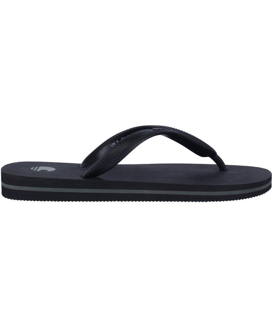 The SoulCal Maui Flip Flops feature a traditional design with a single toe post and footstrap featuring SC&Co branding, complete with a cushioned footbed for added comfort. > Synthetic upper > Synthetic lining > Rubber Sole > Slip On > Flip Flops