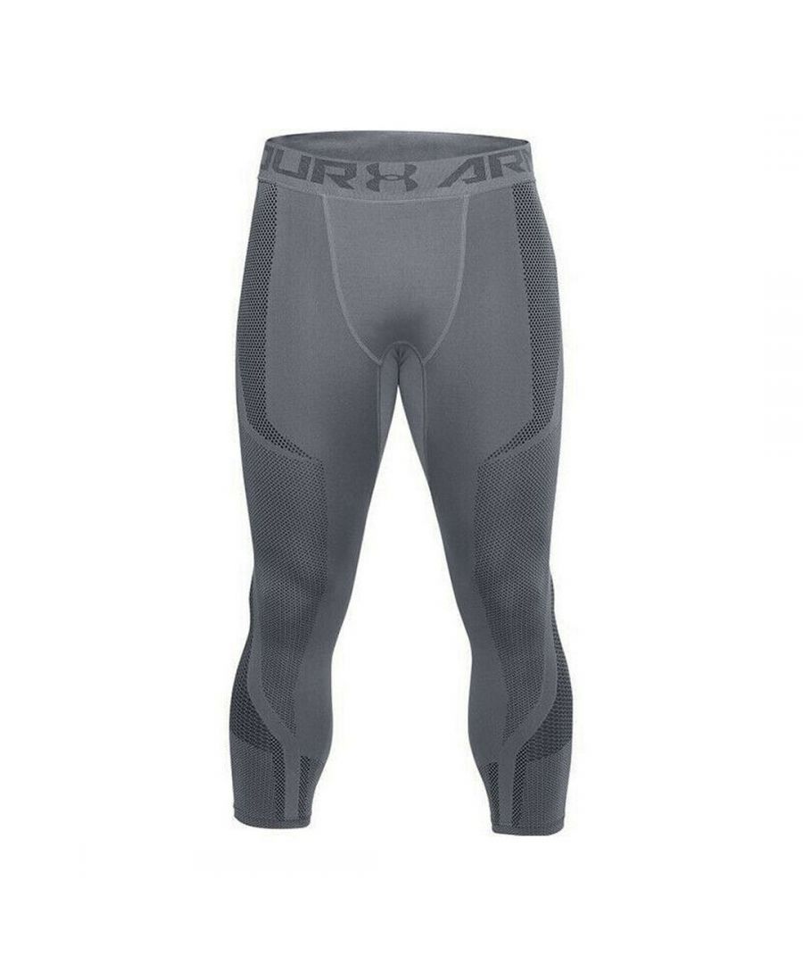 Compression: Ultra-tight, second skin fit \nSoft knit fabric with engineered mesh ventilation, mapped to the places you need it most \n60% Polyester, 30% Polyamide, 10% Elastane \nVanish Seamless ¾ \nUltra-tight, second-skin fit for a locked-in feel \nNearly sew-free construction to eliminate chafing \nFour way stretch construction moves better in every direction \nMaterial wicks sweat and dries fast