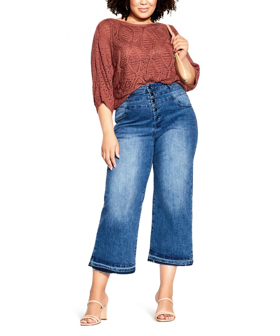 Dipped in a rich cinnamon hue, the Mila Jumper is designed to keep you cute and comfortable no matter what your day has in store! The playful fabrication adds some extra oomph to every look, while the relaxed silhouette makes it perfect for layering over a variety of styles. Key Features Include: - Round neckline - 3/4 length sleeves - Relaxed silhouette - Pull-on design - Hip-length hemline
