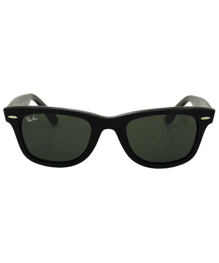 Ray-Ban Sunglasses Wayfarer 2140 901 Black Green G-15 Medium 50mm are one of the most recognisable and bestselling sunglass styles worldwide and are enormously popular among celebrities, musicians and artists. The distinctive angled design and thick frame are sure to make a statement and Ray-Ban are constantly using vibrant colours and patterns to update this classic and popular style. The lightweight acetate frame is comfortable and the Ray-Ban logo is displayed on the corner of the lens in addition to the sculpted winged temples.