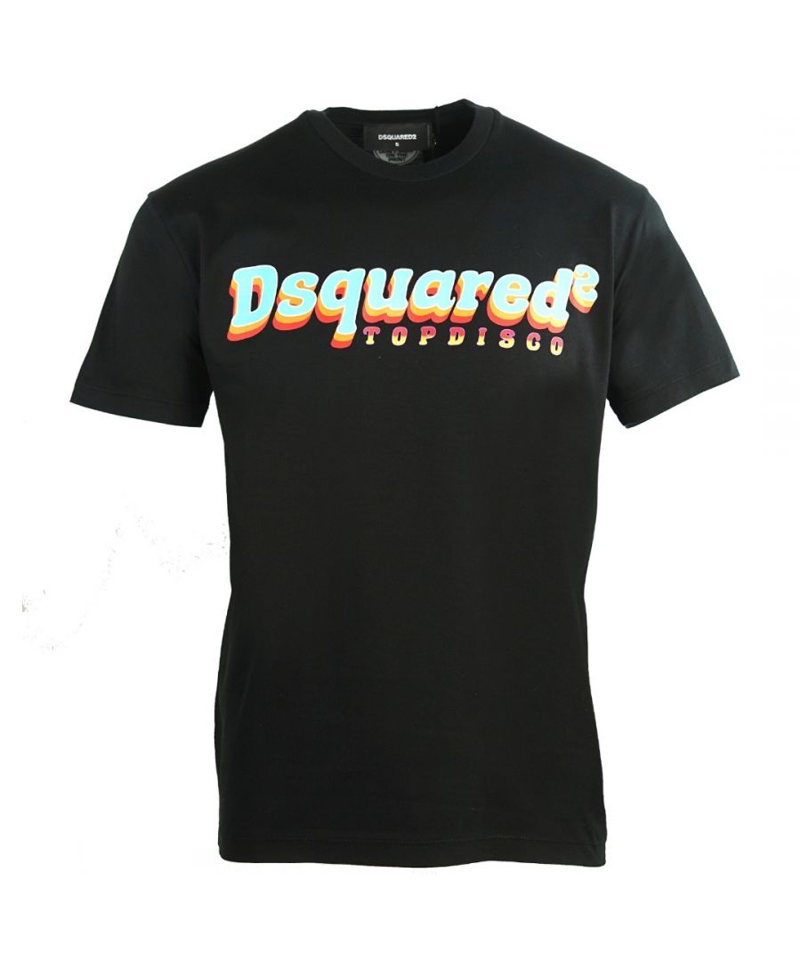 Dsquared2 Cool Fit zwart T-shirt met disco-logo. D2 zwart T-shirt met korte mouwen. Cool Fit-pasvorm, past volgens de maat. 100% katoen. Disco logodesign. S71GD0886 S22427 900
