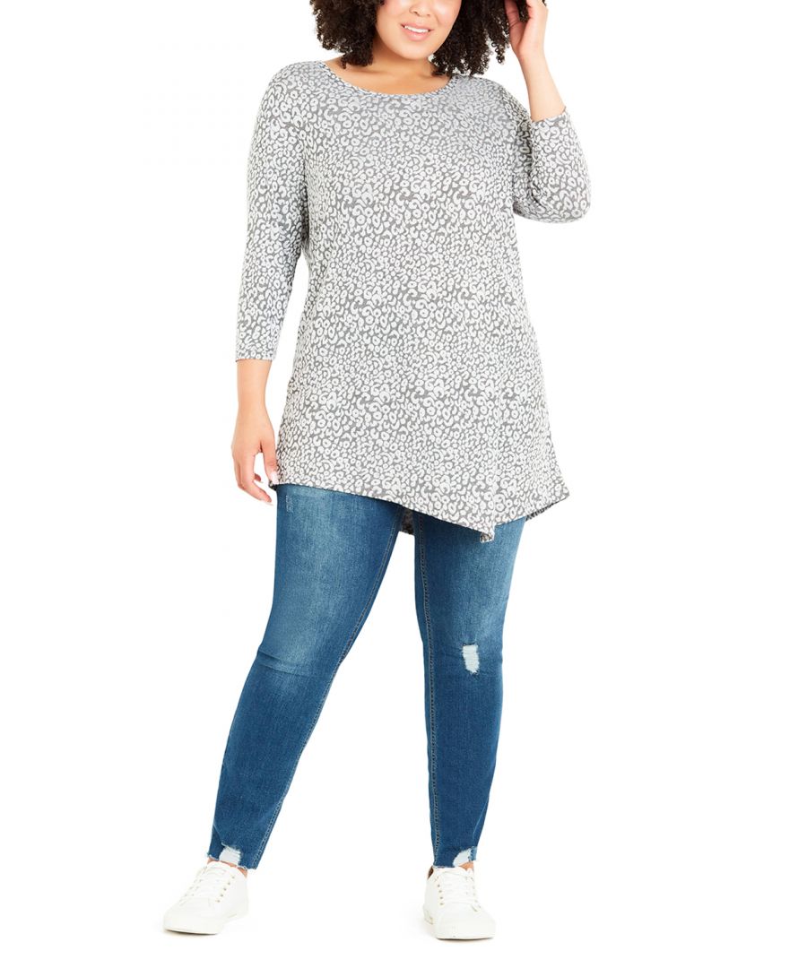 Whether you're heading to brunch or running errands, the Fanna Point Front Tunic is the perfect pick! The round neckline top has a relaxed silhouette that drapes effortlessly for a flattering fit, while the asymmetrical point hemline lends a touch of charm to your look. Key Features Include: - Round neckline - 3/4 length sleeves - Asymmetrical point hemline - Soft stretch knit fabrication - Relaxed fit
