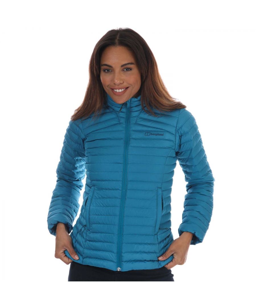 Womens Berghaus Nula Insulated Jacket in blue.- Cosy collar.- Long sleeves.- Zip pockets.- Inner stretch cuff.- Warm and breathable.- Contains PFC Free Durable Water Repellent fabrics.- Slim fit.- Fabric: 100% Polyester. Insulation: 100% Polyester. Lining: 100% Polyamide.- Ref: 4A000968CU5