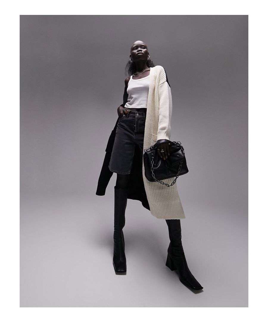Jumpers & Cardigans by Topshop Petite Welcome to the next phase of Topshop Open front Drop shoulders Side pockets Relaxed fit  Sold By: Asos