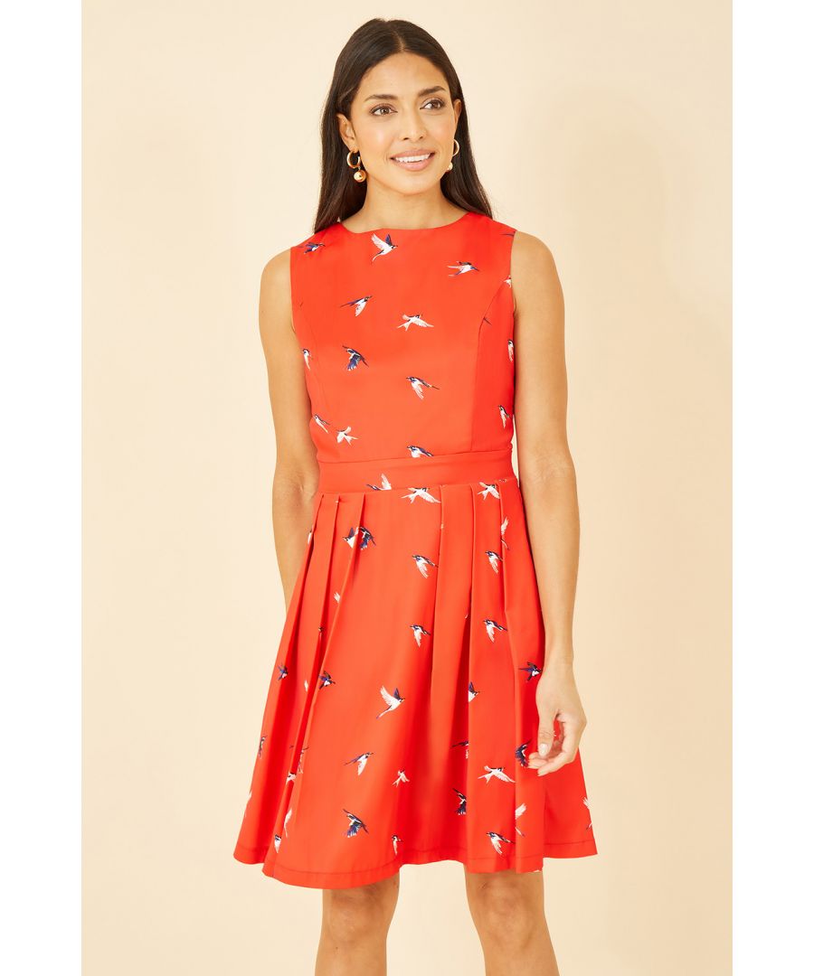 Simple and stylish skater dresses are the must have for summer walks and seaside adventures. The all over red Swallow print from Mela is the perfect way to add a cute print into your daytime mix. The high neckline, fitted waistline, swishy skirt and slightly dipped back will be perfect to pair with a denim jacket and trainers.