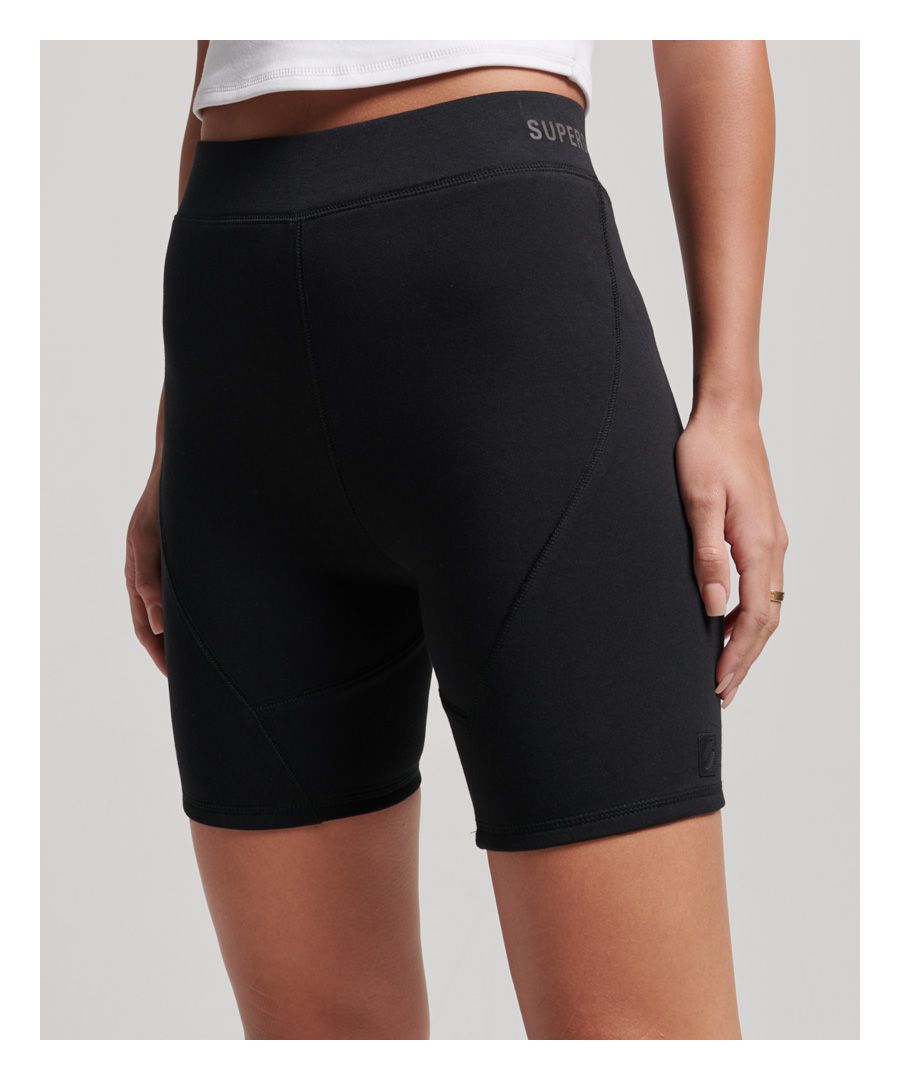 A secure, comfortable fit is a must-have when it comes to cycling fashion... and it doesn't hurt to look great whilst doing it. These shorts feature our logos to make you stand out from the crowd but are subtle enough to ensure you still look authentically yourself.Elasticated waistbandBranded waistEmbroidered Code logo