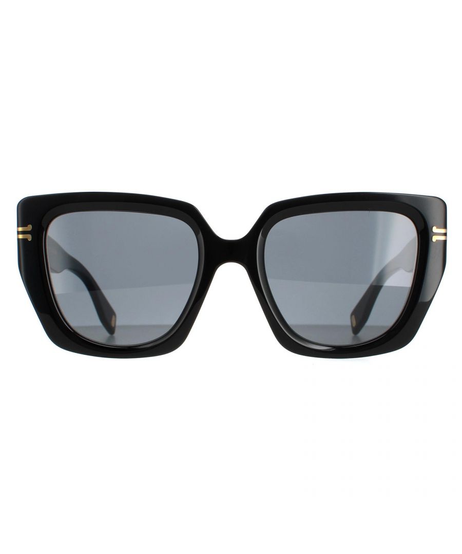 Marc Jacobs Square Womens Black Grey MJ 1051/S  Sunglasses are a modern square style crafted from lightweight acetate. The Marc Jacobs logo is embedded into the slender temples for brand authenticity.