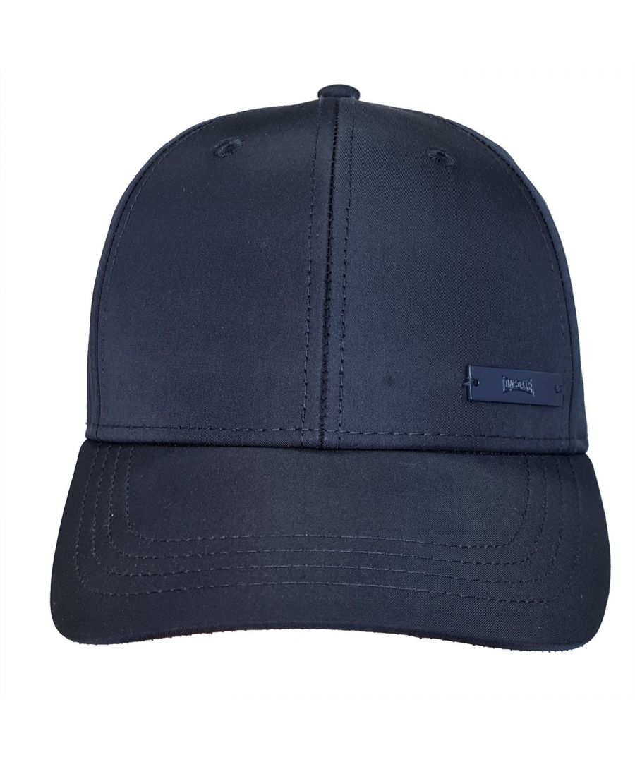 Classic curved peak junior baseball cap. With high quality embossed metal badge to the front. Fully adjustable to fit all sizes.