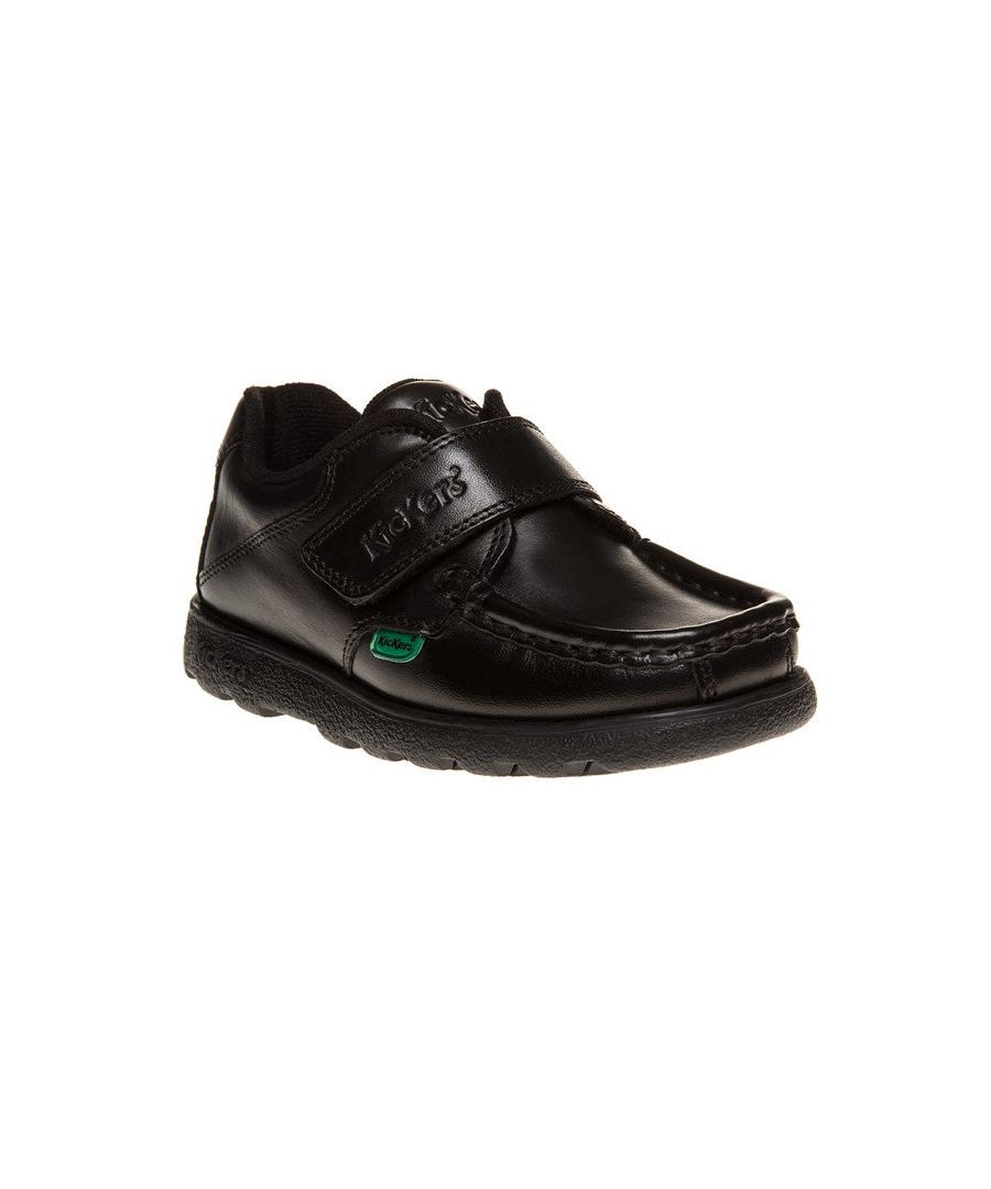 Met zwart leren bovenwerk en een duurzame rubberen buitenzool. de Fragma-schoenen voor peuters met bandjes zijn slimme schoolkleding die de speelplaats aankan.