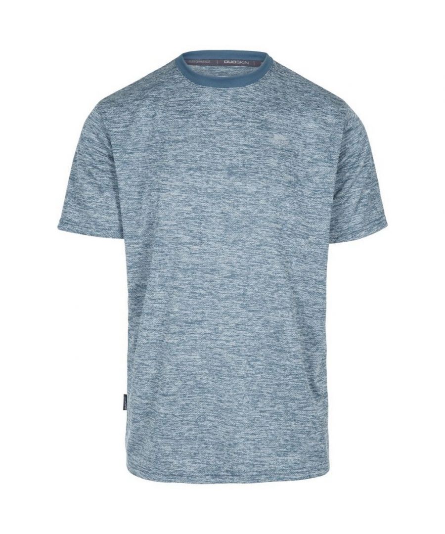 100% Polyester. Fabric: Knitted, Performance. Design: Logo. Neckline: Contrast, Crew Neck. Sleeve-Type: Short-Sleeved. Back Neck Binding. Fabric Technology: Moisture Wicking, Quick Dry.
