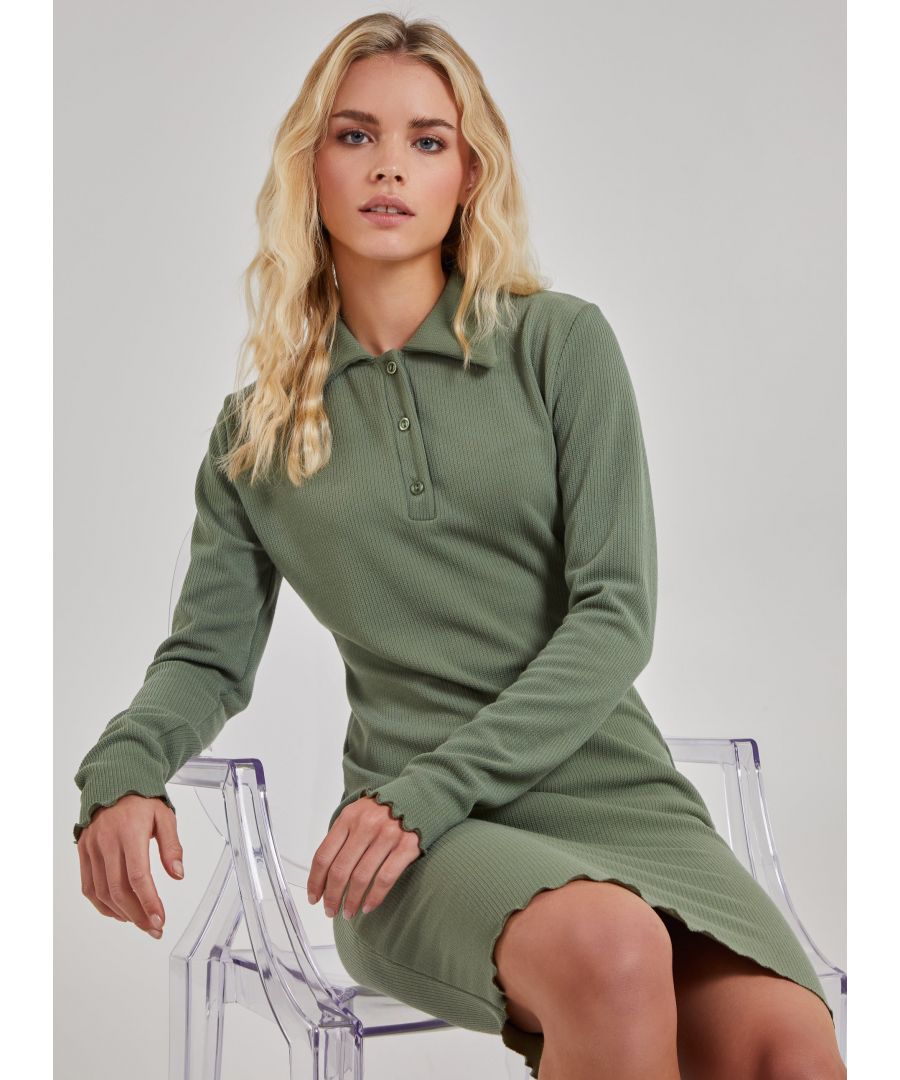 A little casual number that will sure to have you looking super trendy even on those causal days. 95% Polyester, 5% Elastane \nMade in UK Do Not Bleach Do Not Tumble Dry Cool Iron On Reverse Do Not Dry Clean. Model wearing size 8. Model height: 160cm/ 5'3