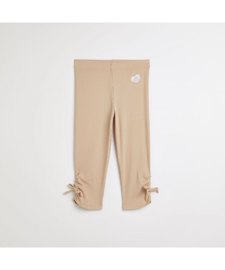 > Brand: River Island> Department: Girls> Colour: Beige> Type: Leggings> Style: Capri> Size Type: Regular> Material Composition: 92% Polyester 8% Elastane> Material: Polyester> Pattern: No Pattern> Occasion: Casual> Season: SS22> Graphic Print: No