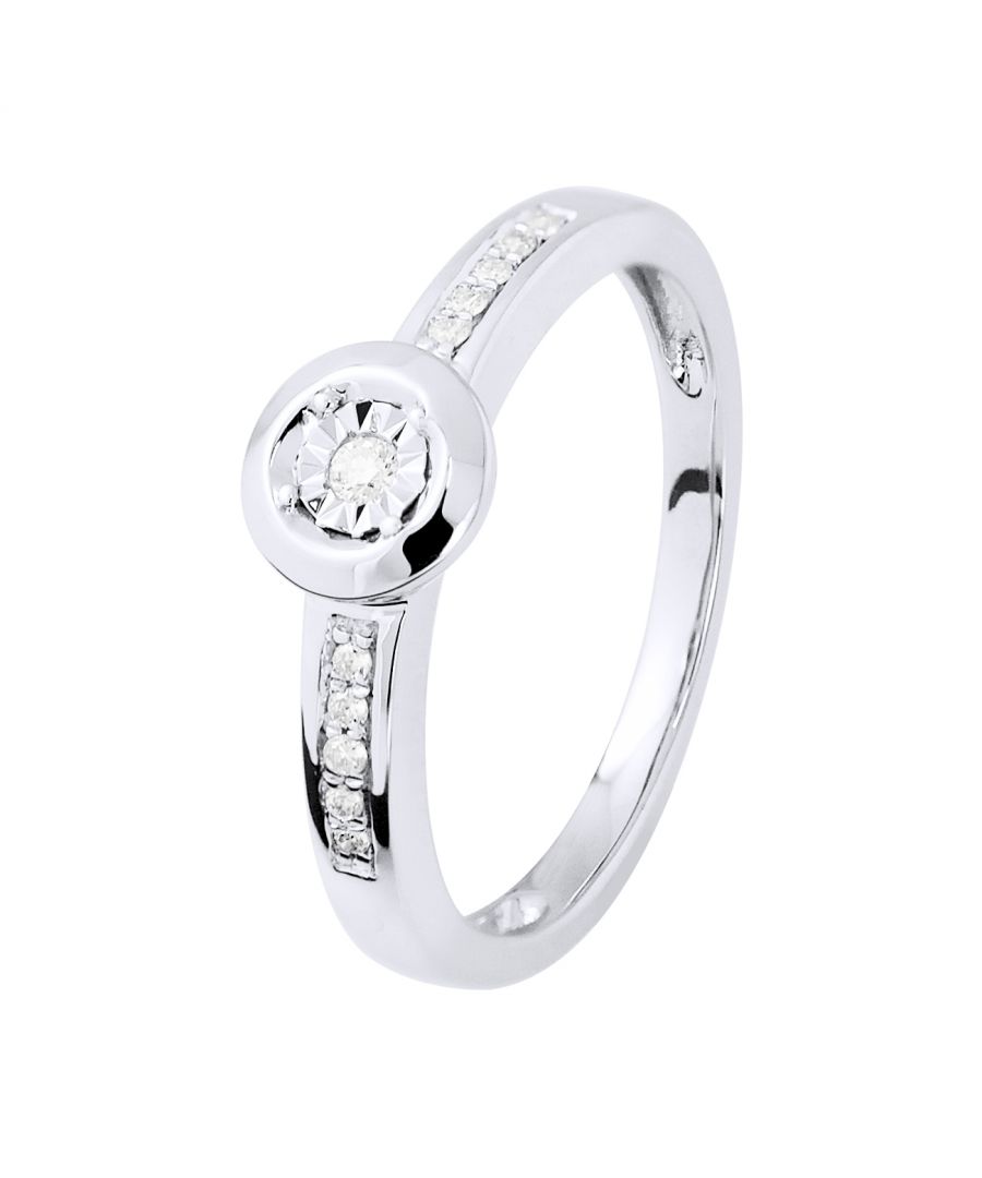 Solitaire Diamond 0.07 Cts illusion supported Ct 1 - Diamant Central Cts 0.020 (1 x 0.020 cts) - Ring House (10 x 0,005 Cts) - Quality HSI (color H - Quality Si1) - Set with Illusion 1 Ct - Diameter Pattern Central 6.5 mm - White Gold jewelry 375 thousandth - Available from size 48 to size 60 - 2-year warranty against defects in manufacturing - Delivered in a Jewel case with a certificate of Authenticity and an International Warranty - All our jewelery is made in France.