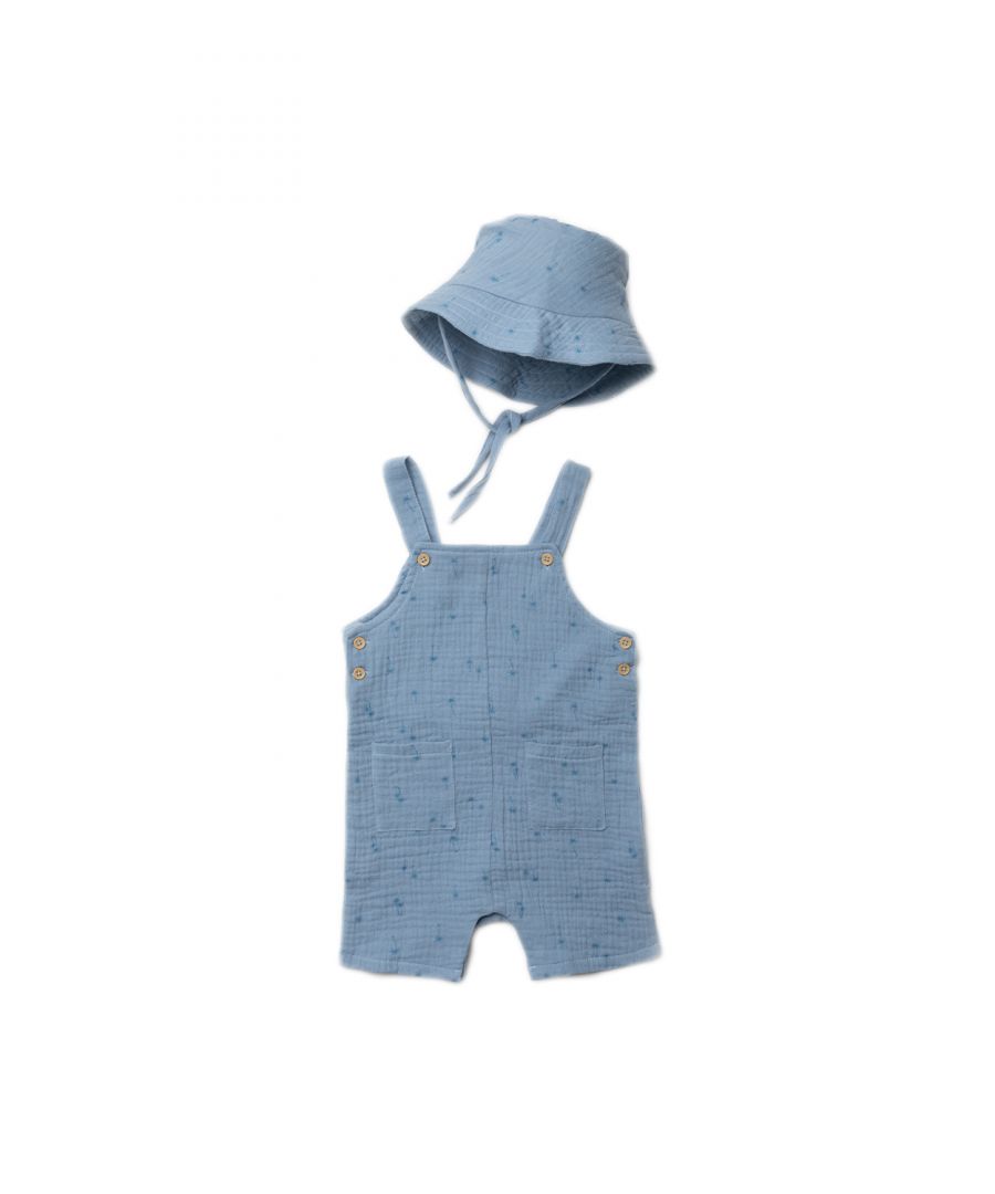 This Lily and Jack two-piece set features an adorable pair of dungarees, and a hat to match. This adorable set features a palm tree print and button detailing at the fastenings. The matching hat has a loosely attached strap that ties under the chin. Both the hat and dungarees are cotton, double gauze muslin, keeping your little one comfortable. This piece would make the perfect gift or new addition to your little one’s wardrobe.