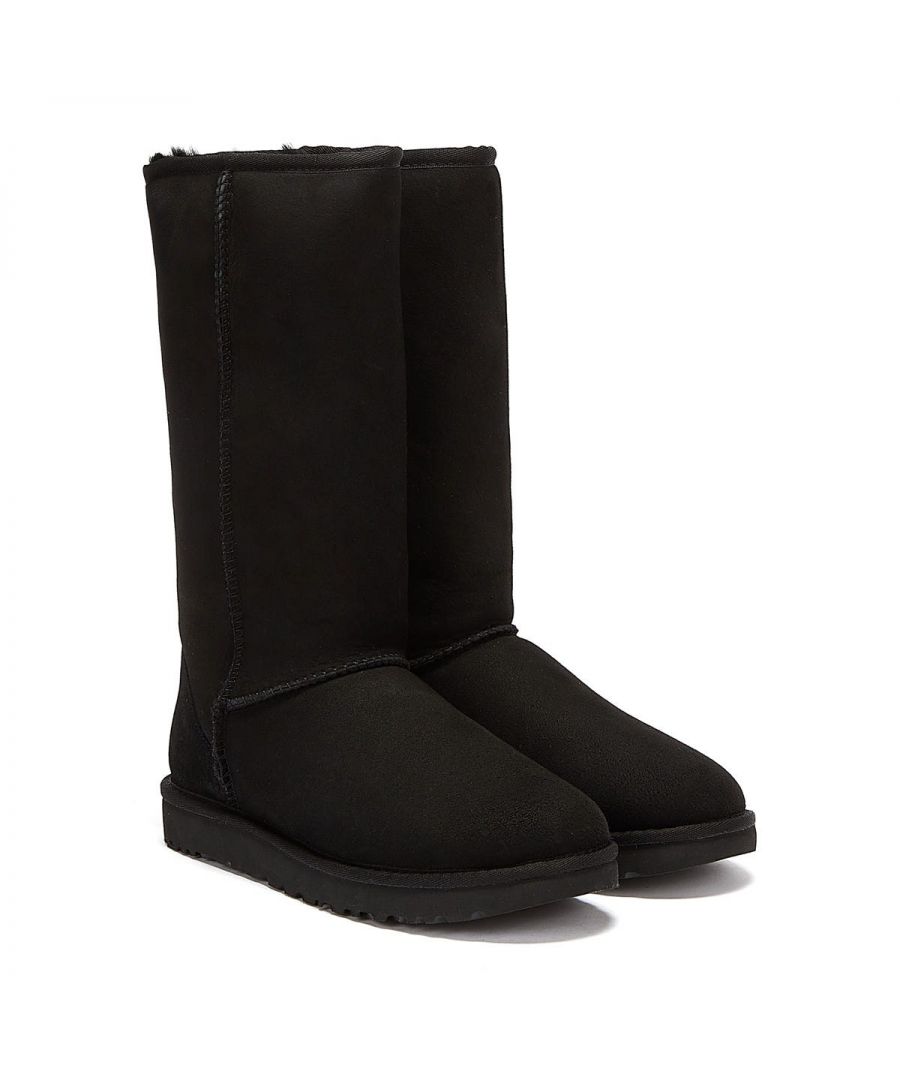 The Classic Tall II is a revamped version of a popular UGG style and is now pretreated to protect against moisture and staining. Comes in a suede and a twinface sheepskin upper. The lining and the insole are both crafted from premium sheepskin.\n\n• Treadlite by UGG™ outsole\n\n• Nylon binding\n\n• Overlock stitch detailed seams\n\n• 11.75
