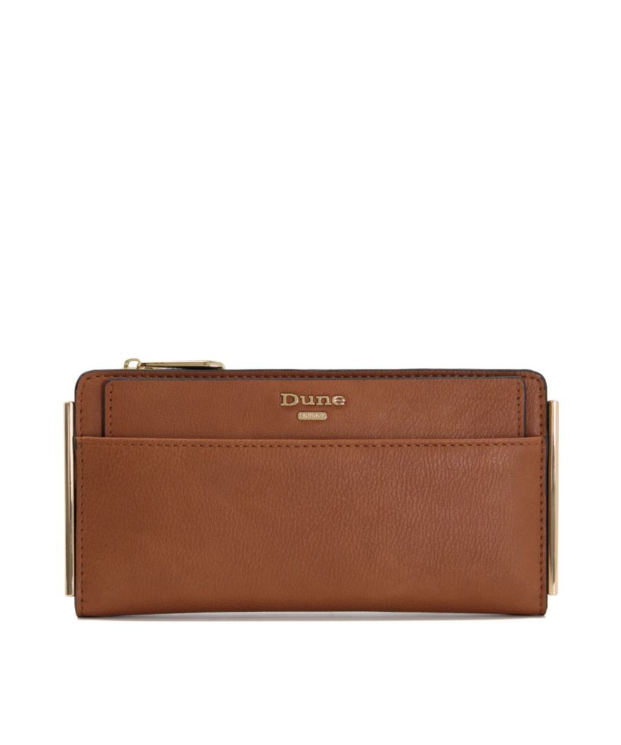 Keep your essentials safe. Defined by a slim silhouette, logo detailing and gold tone hardware. The card holder at the front can also be removed for versatile use.