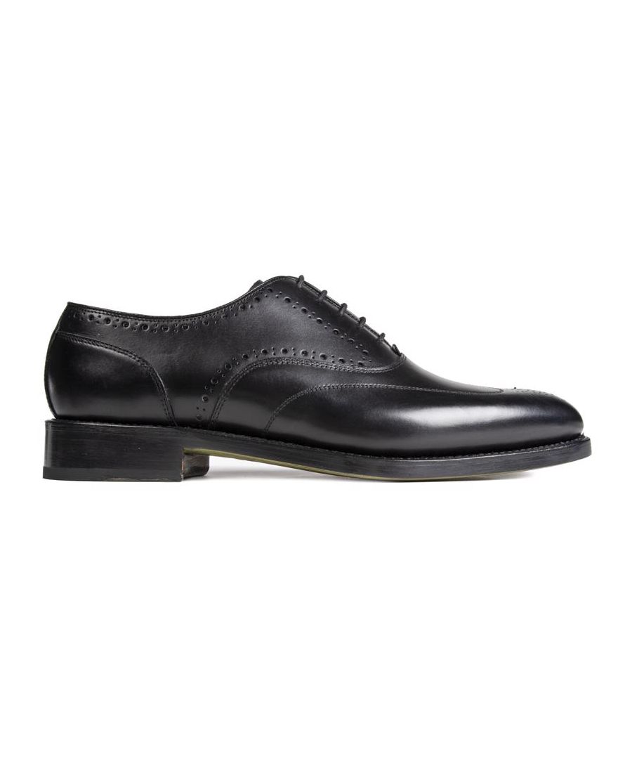 A Noble Style And Timeless Design, The Black Oliver Sweeney's Annsborough Brogue Lace-up Shoe Is A Must-have For The Modern Gentleman. Featuring A Luxurious Calf Leather Upper With A High Quality Leather Sole, The Designer's Signature Branding And Fine Detailing, These Shoes, Of Highest Craftmanship, Are Effortlessly Stylish.