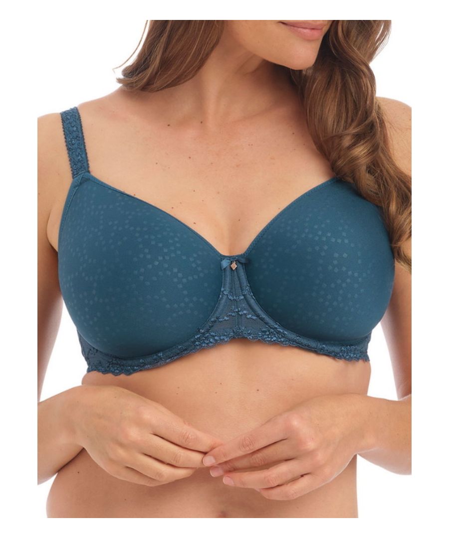 Based on the ever popular Rebecca range, Fantasie Ana is what every lingerie collection needs. This bra has spacer cups, creating side support for a natural forward projection. The underwiring and padded cups provide excellent support and a natural uplift. The delicate lace on the underneath of the cups and centre of the bra creates a feminine feel. Continuing on from this, the adjustable straps also feature the same delicate lace.