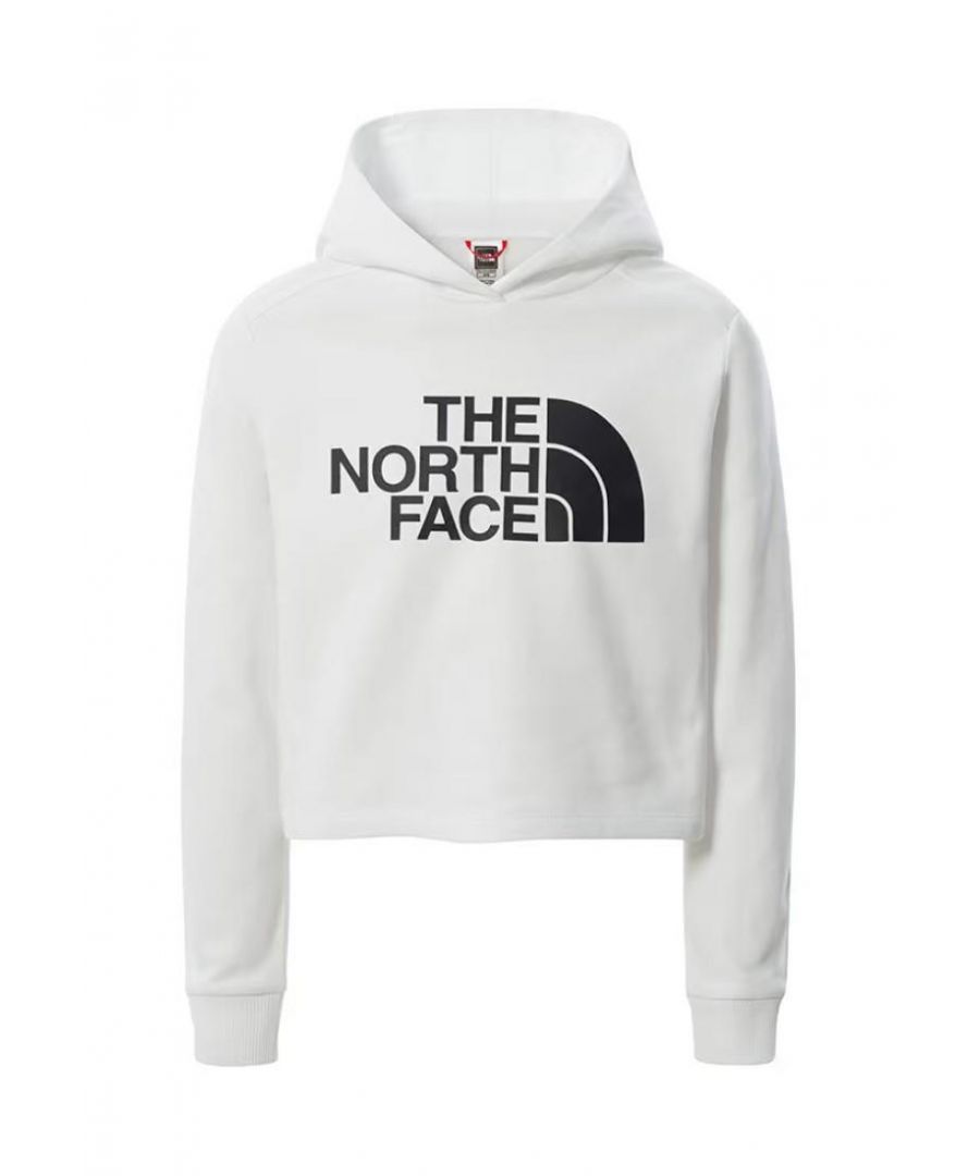 Girls Drew Peak cropped hoodie in White Hoodie by The North Face.       \nPullover Hoodie.       \nLogo print to chest and back.       \nRegular fit, Cropped length.