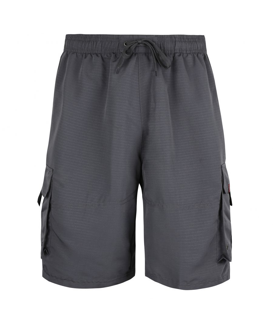 100% polyester ripstop cargo style short in regular fit. Hardwearing and versatile the Monarch is a wardrobe staple equally at home in the water or on dry land. Velcro closure pockets and a drawcord waist.