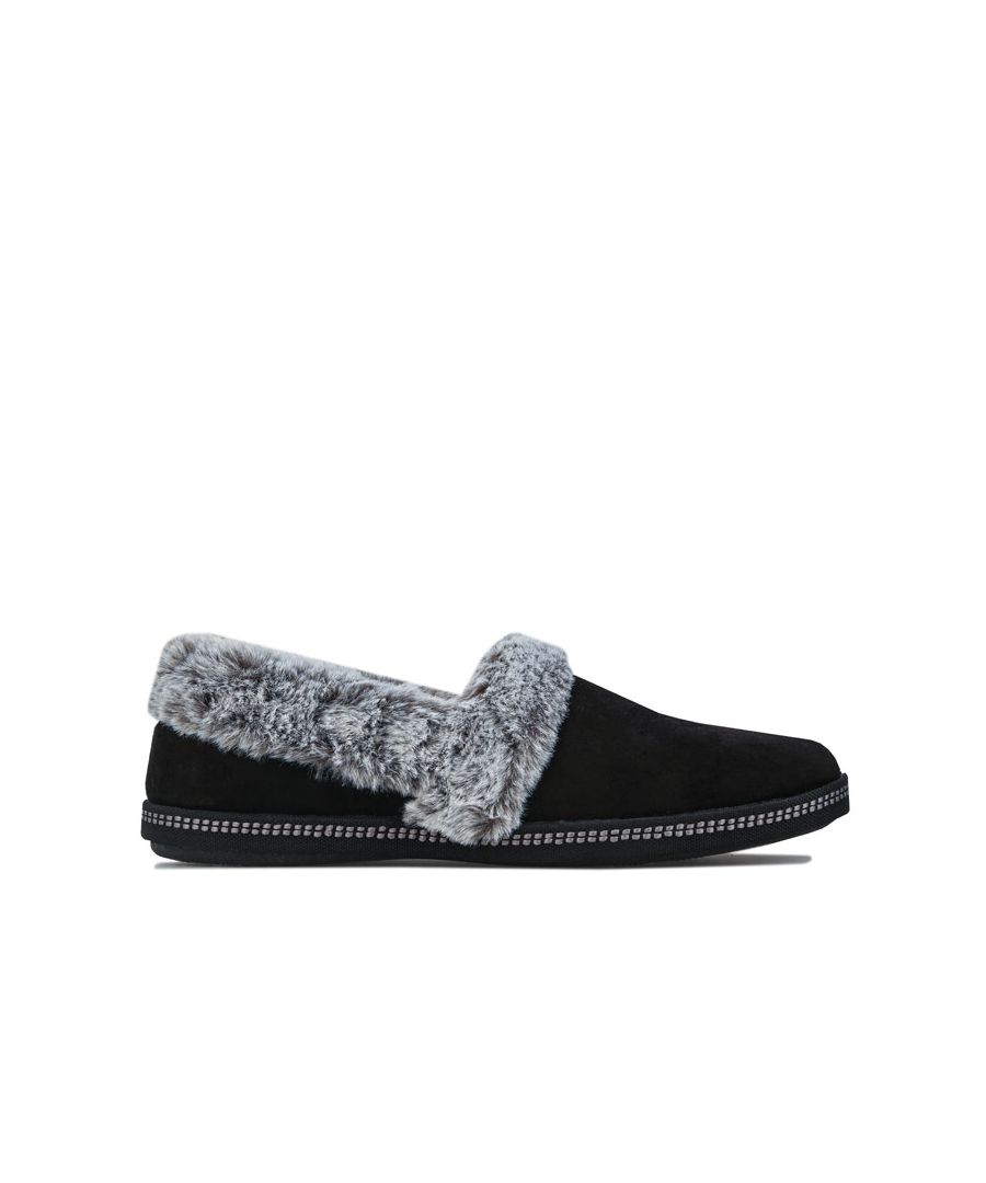 Womens Skechers Cozy Campfire Team Toasty Slippers in black.<BR><BR>- Soft suede-textured microfiber fabric upper.<BR>- Slip on casual comfort slipper design.<BR>- Rounded plain toe front.<BR>- Contrast colored faux fur collar and instep trim.<BR>- Soft plush faux fur collar and heel lining.<BR>- Soft fabric toe lining.<BR>- Faux fur topped insole.<BR>- Memory Foam cushioned comfort footbed.<BR>- Shock absorbing low profile midsole.<BR>- Flexible traction outsole.<BR>- Suede upper  Textile lining  Synthetic sole.<BR>- Ref: 32777BLK