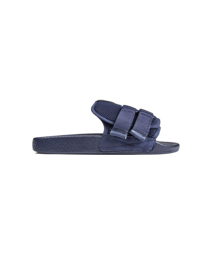 Wees cool en casual in de blauwe Polo Ralph Lauren Utility herenslipper. Deze designer sandaal is voorzien van een nylon. gedempt bovenwerk met verstelbare bandjes en voetbed met Polo-merk. Ontspan in stijl op vakantie of thuis.