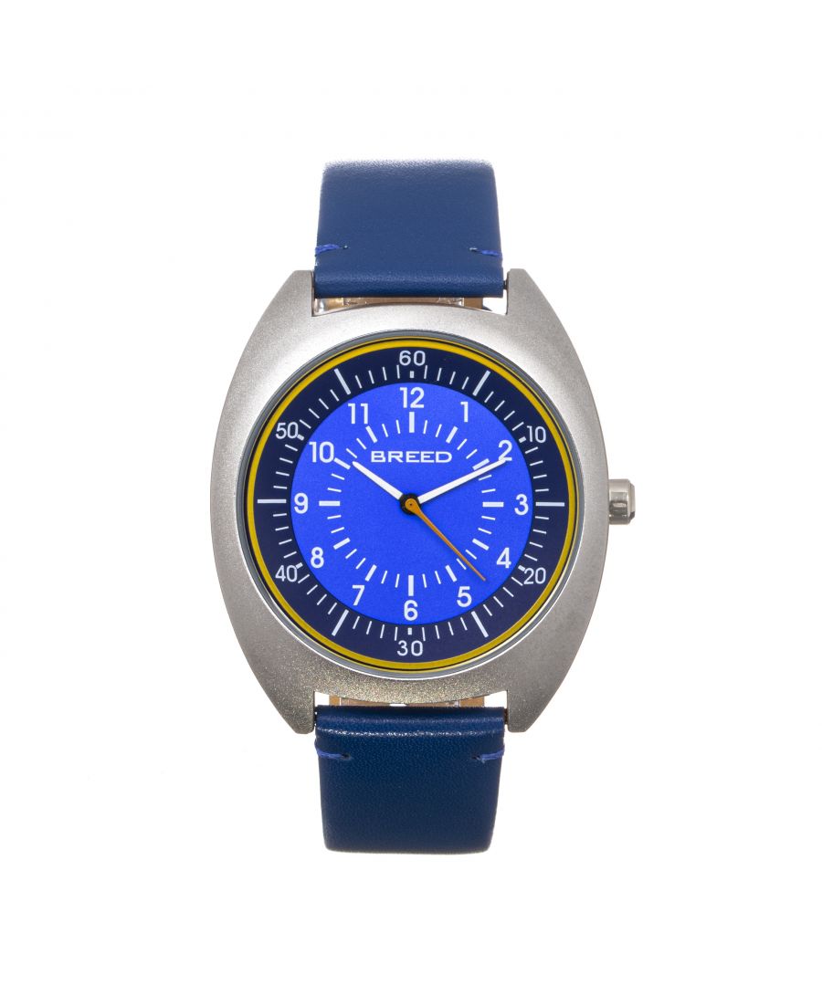 Matte Alloy Case; Japanese Seiko PC21S Quartz Movement; Non-Glare Scratch-Resistant Mineral Crystal; Logo-Engraved Stainless Steel Caseback; Genuine Leather Strap; Logo-Engraved Stainless Steel Clasp; Luminous Hands; 43mm Diameter; 5 ATM Water Resistance;