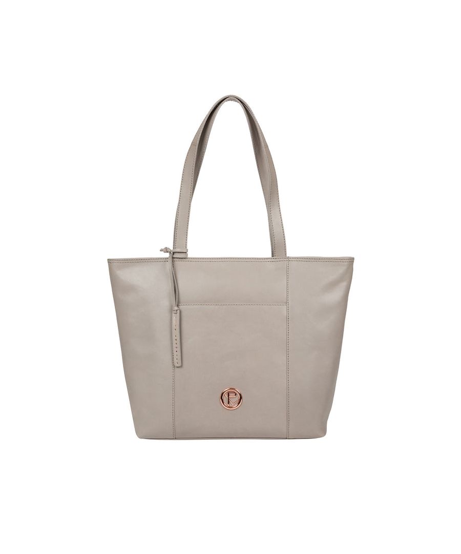 Handcrafted from beautiful natural leather, the 'Pimm' tote bag from Pure Luxuries London features a luxuriously smooth finish. A concealed zip-over top secures the central compartment, that is lined with a 100% cotton lining for a flawless finish, complemented by two slip pockets. Additional storage is provided by two slip pockets that provide on-the-go storage. Comes with matching leather handles and adorned with the reinvented rose gold Pure Luxuries London logo and embossed charm.