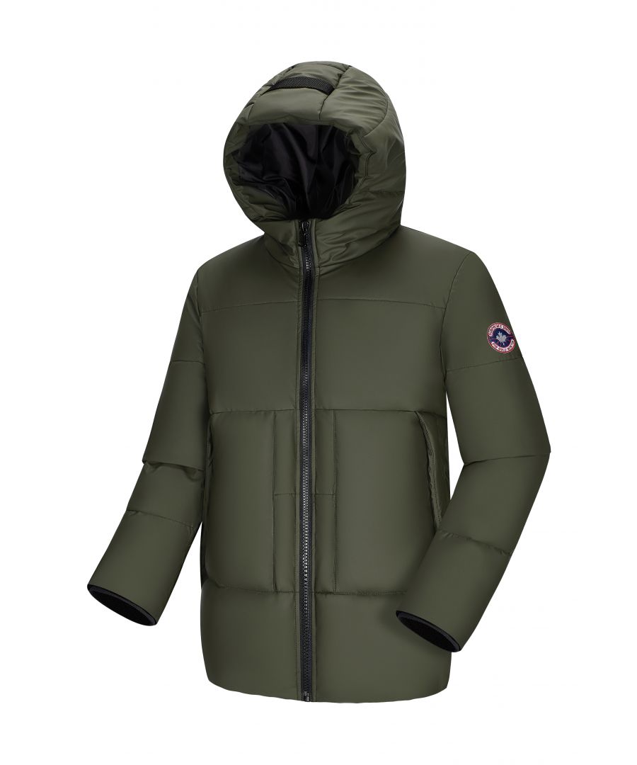 Subprime winterjas voor heren. De jas is gemaakt van hoogwaardig polyester en heeft een warme binnenvoering. Ideaal voor de koude wintermaanden.  Merk: SubprimeModelnaam: Parka LeviCategorie: winterjas herenMaterialen: polyesterKleur: groen