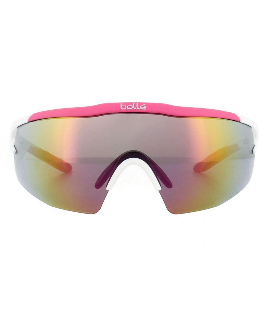 Bolle zonnebrillen Aeromax 12271 Matt Wit Pink Rosis Gold Feature Bolle's B-Max-technologie die brede gezichtsvelden verticaal en horizontaal geeft voor een ongelooflijk helder uitzicht, verbeterd door speciaal gemeten luchtstromen. Thermoupip -tempels en neuskussens geven een stabiele comfortabele pasvorm.