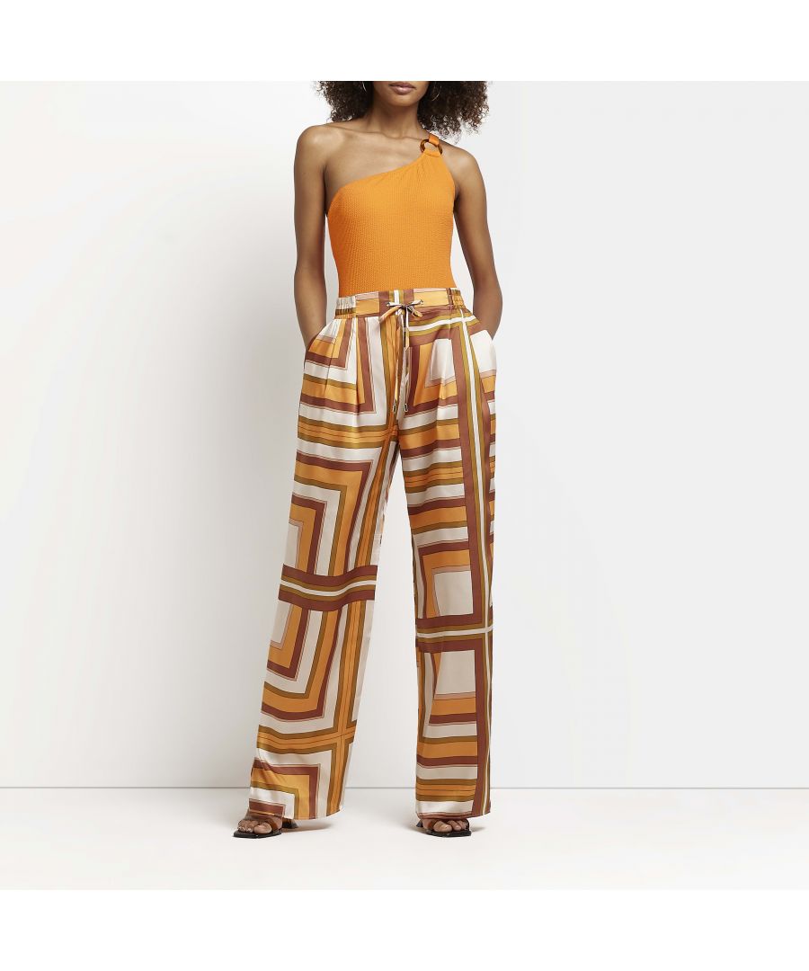 > Brand: River Island> Department: Women> Material Composition: 100% Polyester> Material: Polyester> Type: Trousers> Style: Harem> Size Type: Regular> Fit: Regular> Pattern: Check> Occasion: Casual> Season: AW22> Rise: High (Greater than 10.5 in)> Closure: Tie> Leg Style: Wide-Leg> Front Type: Flat Front