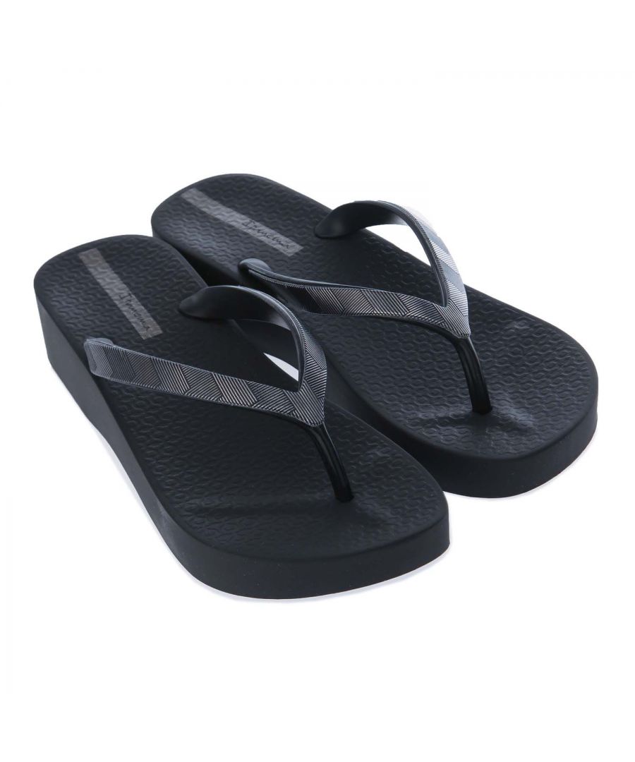 Womens Ipanema Mesh Wedge Sandals in black.- Synthetic upper.- Slip on closure.- V-shaped metallic strap.- The anatomic footbed cups the heel.- Rubber sole.- Synthetic upper  lining and sole.- Ref: 8317520825