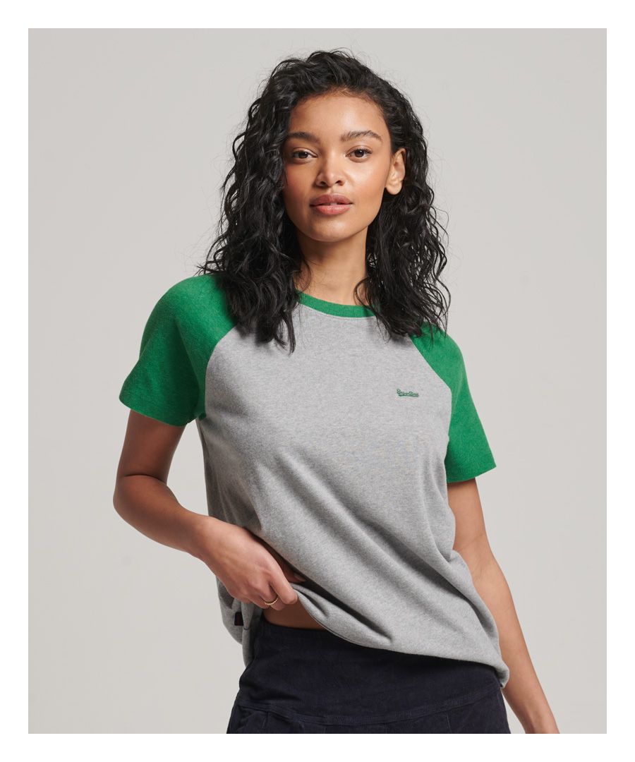 Bring a classic touch to your wardrobe with this nostalgically simple baseball T-shirt. It's our high-quality interpretation of a traditional design, with a whisper of our iconic logo embroidered on the chest. Pair this piece with jeans and trainers for an instant, casual look.Relaxed fit – the classic Superdry fit. Not too slim, not too loose, just right. Go for your normal sizeOrganic cottonRibbed crew neck collarShort raglan sleevesEmbroidered Superdry logo on the left breastSignature Superdry tabMade with organic cotton grown using natural rather than chemical pesticides and fertilisers. The healthier soil this creates uses up to 80% less water which is better for our planet and for the farmers who grow it.