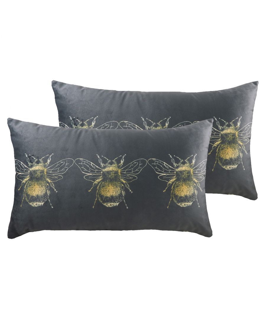 Pay homage to the humble bee and add a touch of opulence to your interior with this printed design. This cushion will sit perfect on any sofa or bed and instantly add luxury to any type of décor.