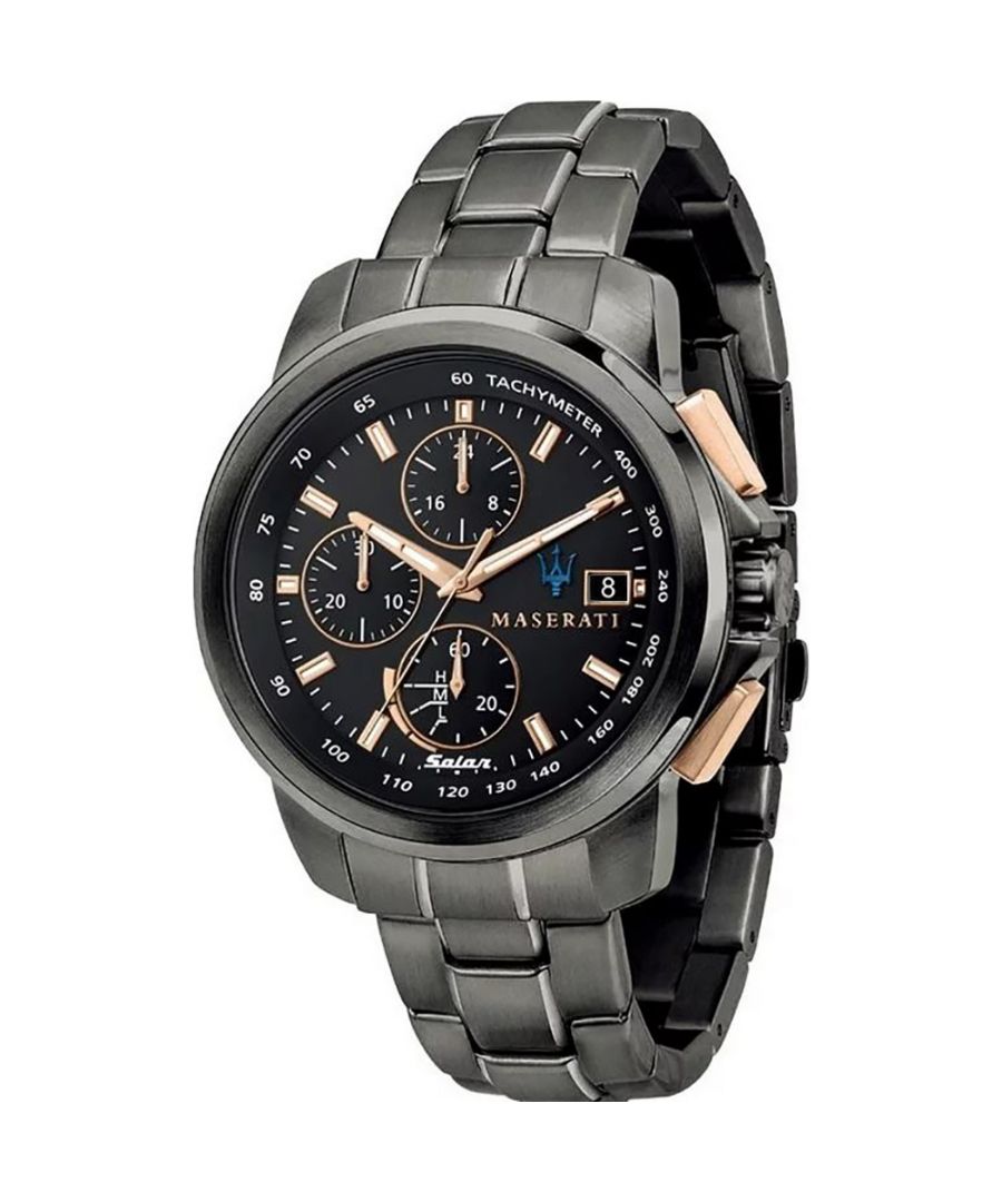 Stijlvol heren horloge van het merk Maserati. Het horloge heeft een polsbandje dat ook kleiner gemaakt kan worden, de kast heeft een diameter van 45 mm en het uurwerk is van Quartz.  Merk: MaseratiModelnaam: R8873645001 (45mm)Categorie: heren horlogeMaterialen: edelstaalKleur: zwart, rose