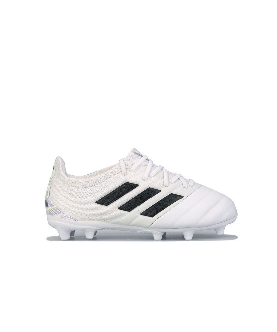 Chidren Boys  adidas Copa 20.1 FG Football Boots in white black.- Synthetic leather upper.- Lace fastening.- Constructed with X Ray foam cushions on the top.- Flexible Mono-tongue construction.- TPU Soft Pod inlays for cushioned comfort.- Regular fit.- Synthetic Leather Upper  Textile Lining  Synthetic Sole.- Ref: EF1911C